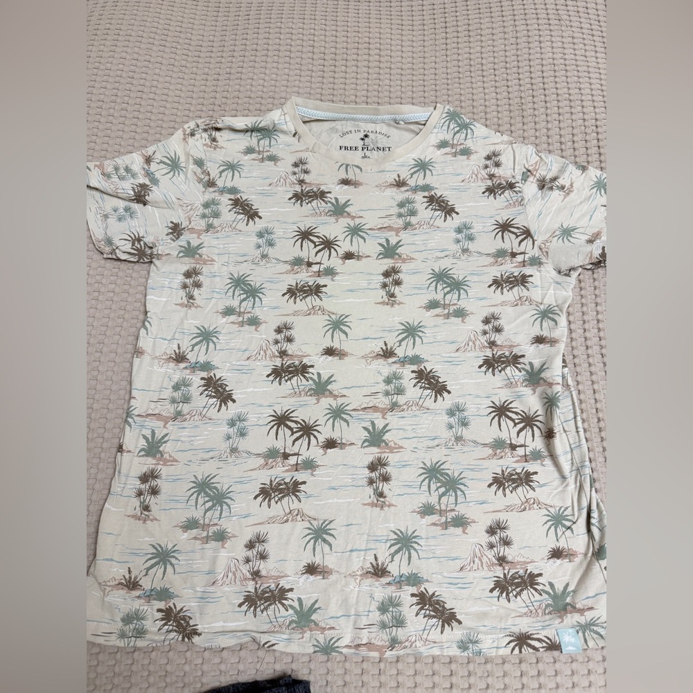Free Planet Men's Palm Tree Print Tee - Cream and Brown - Picture 1 of 2
